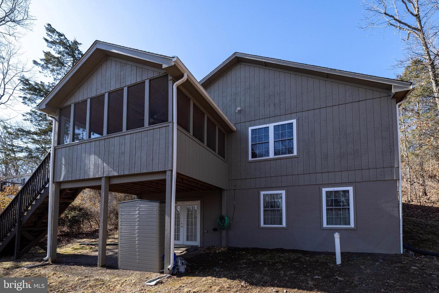 86 Maple Avenue photo 37
