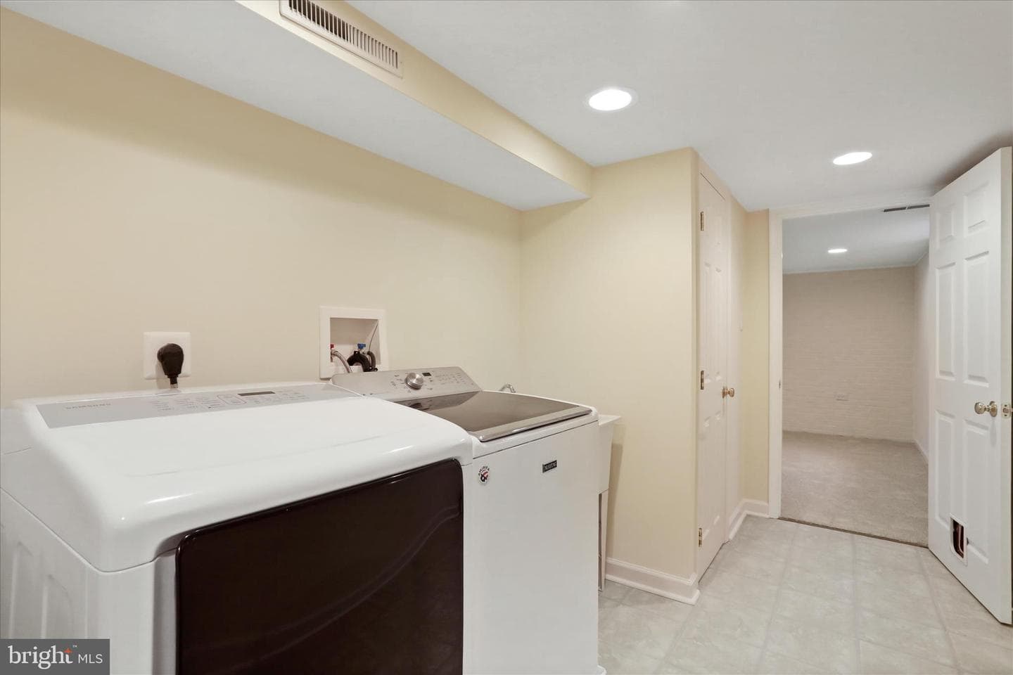 241 Grover Road photo 28