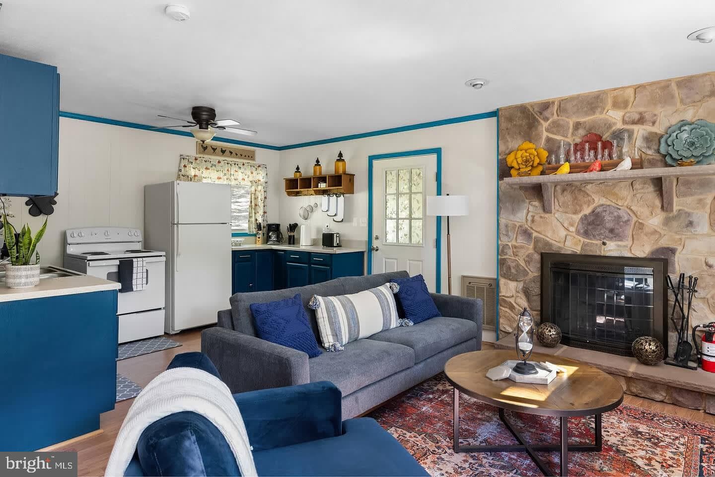 291 Judd Lane photo 7