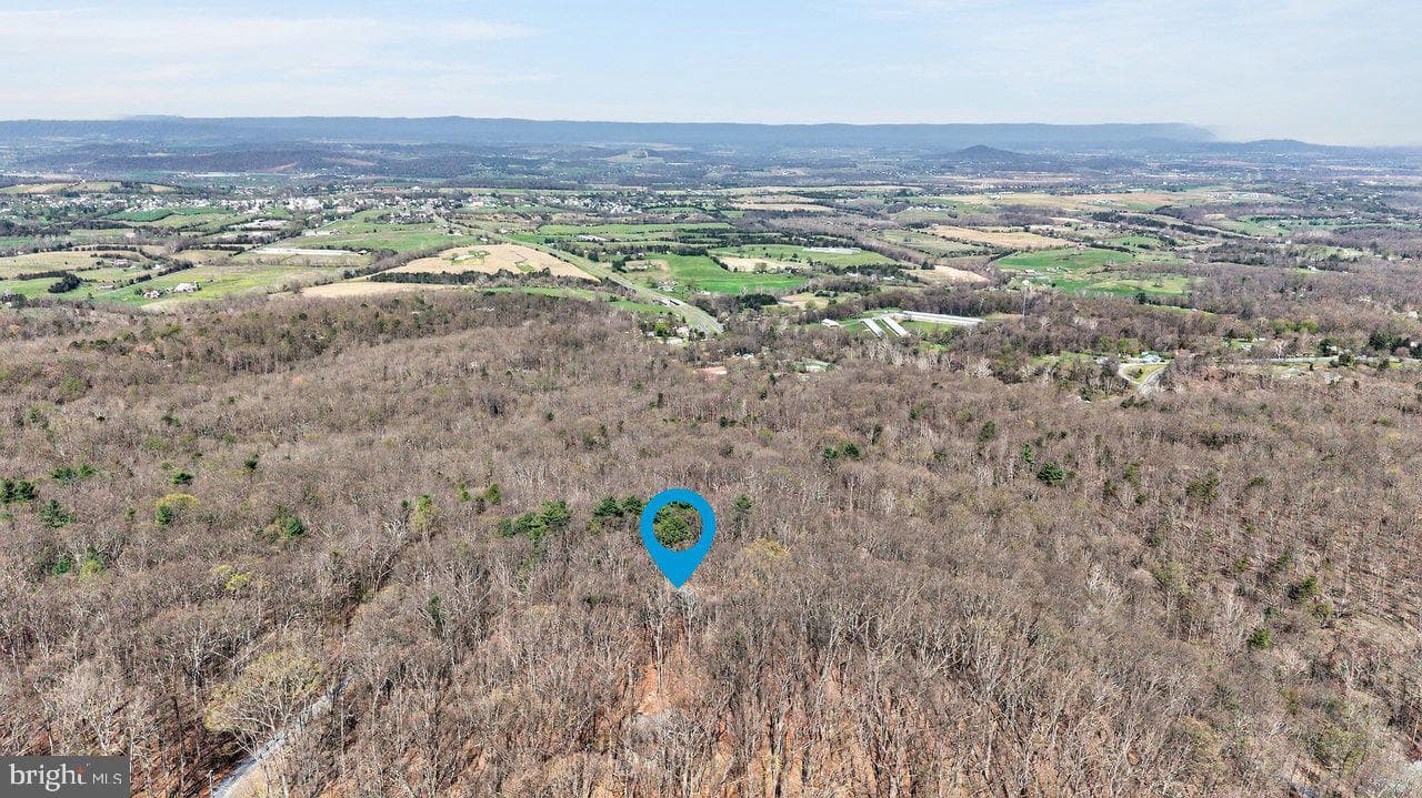 137 Sandstone Lane photo 35