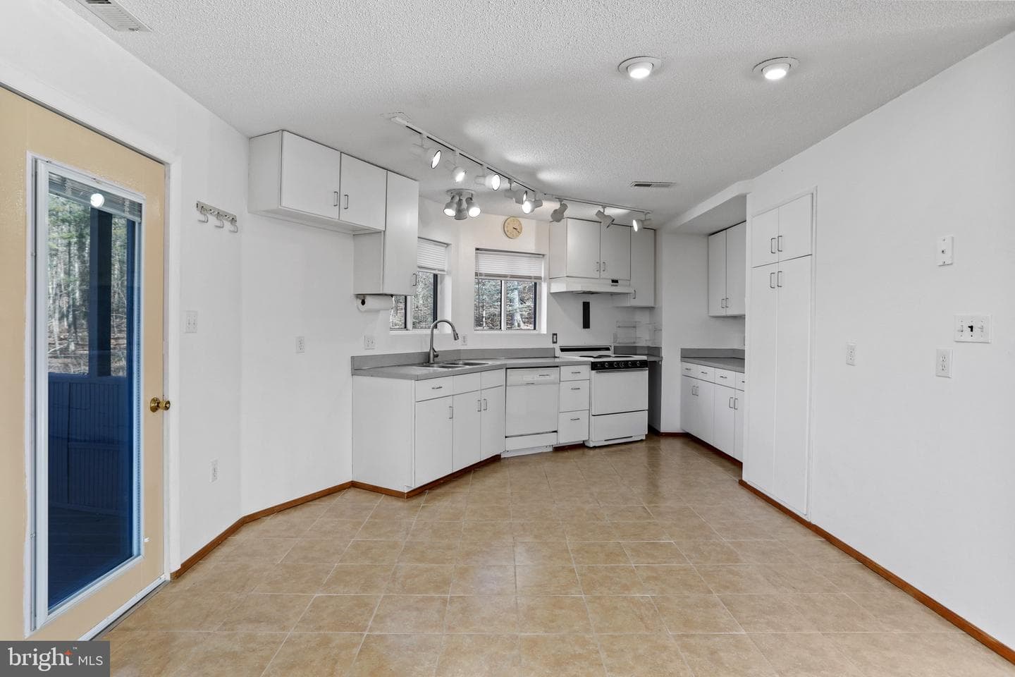308 Brush Leaf Lane photo 8