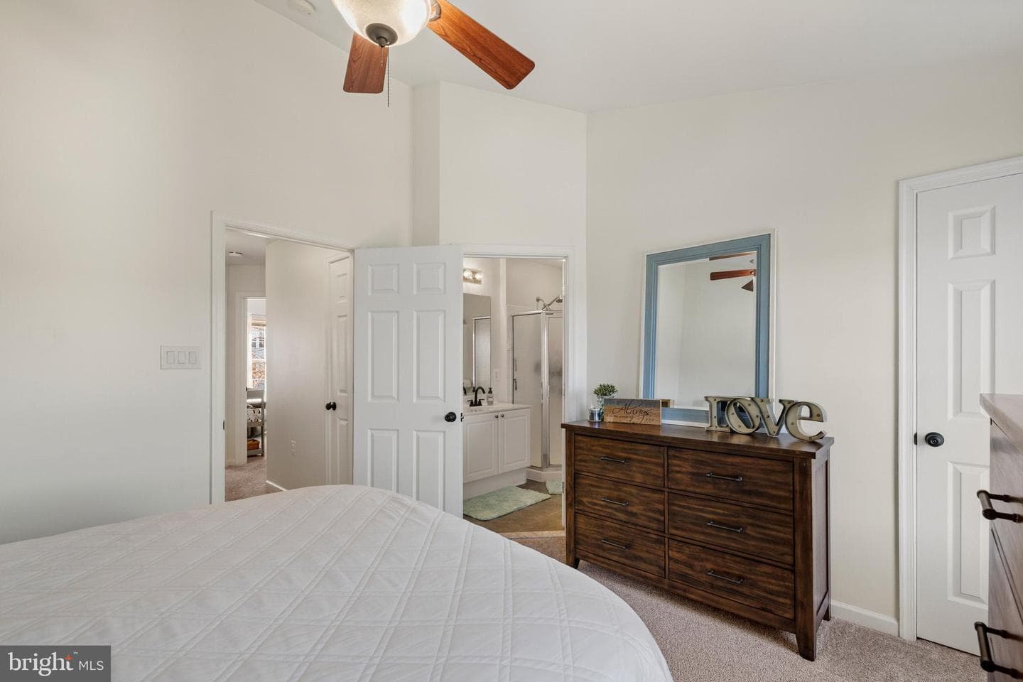 507 Hupps Hill Court photo 17