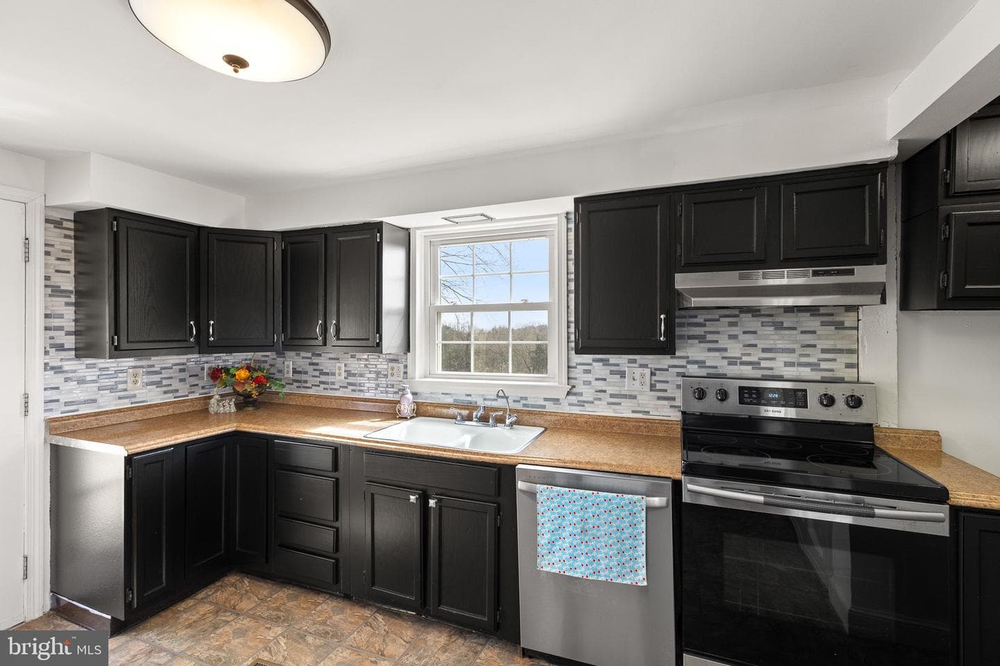 3345 Conicville Road photo 14