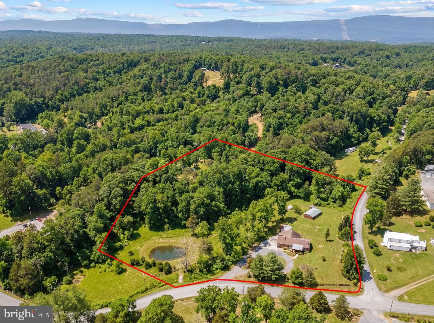 1537 Coal Mine Road photo 2
