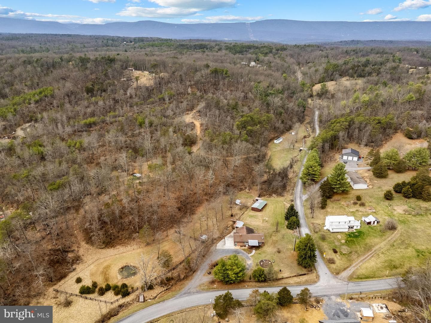 1537 Coal Mine Road photo 58