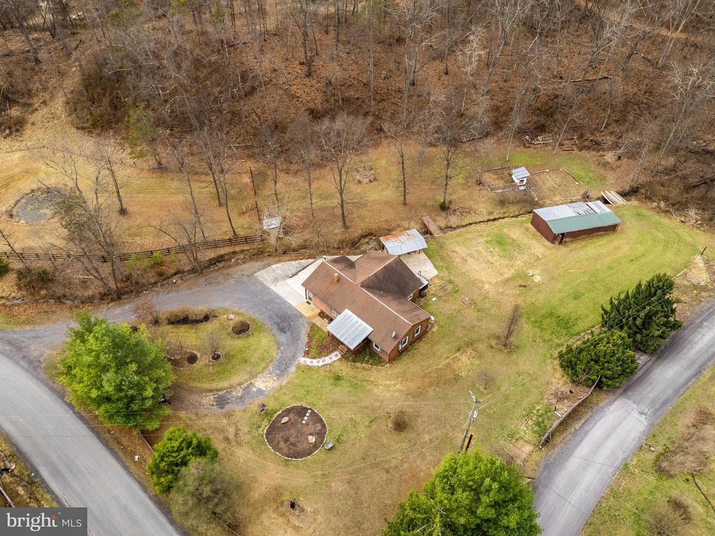 1537 Coal Mine Road photo 62