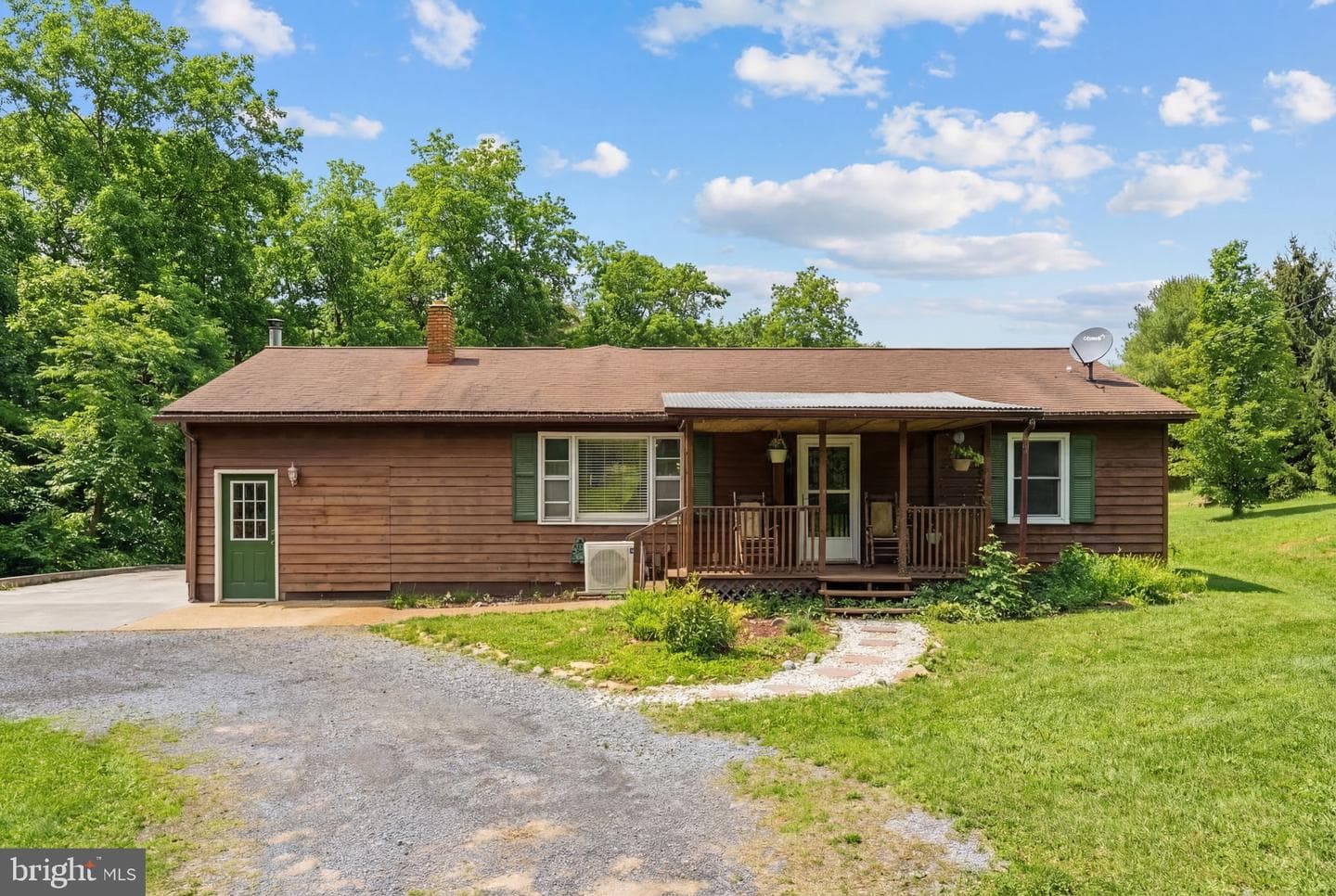 1537 Coal Mine Road photo 7