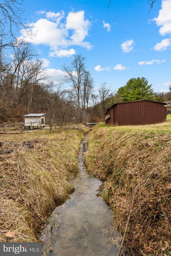 1537 Coal Mine Road photo 89