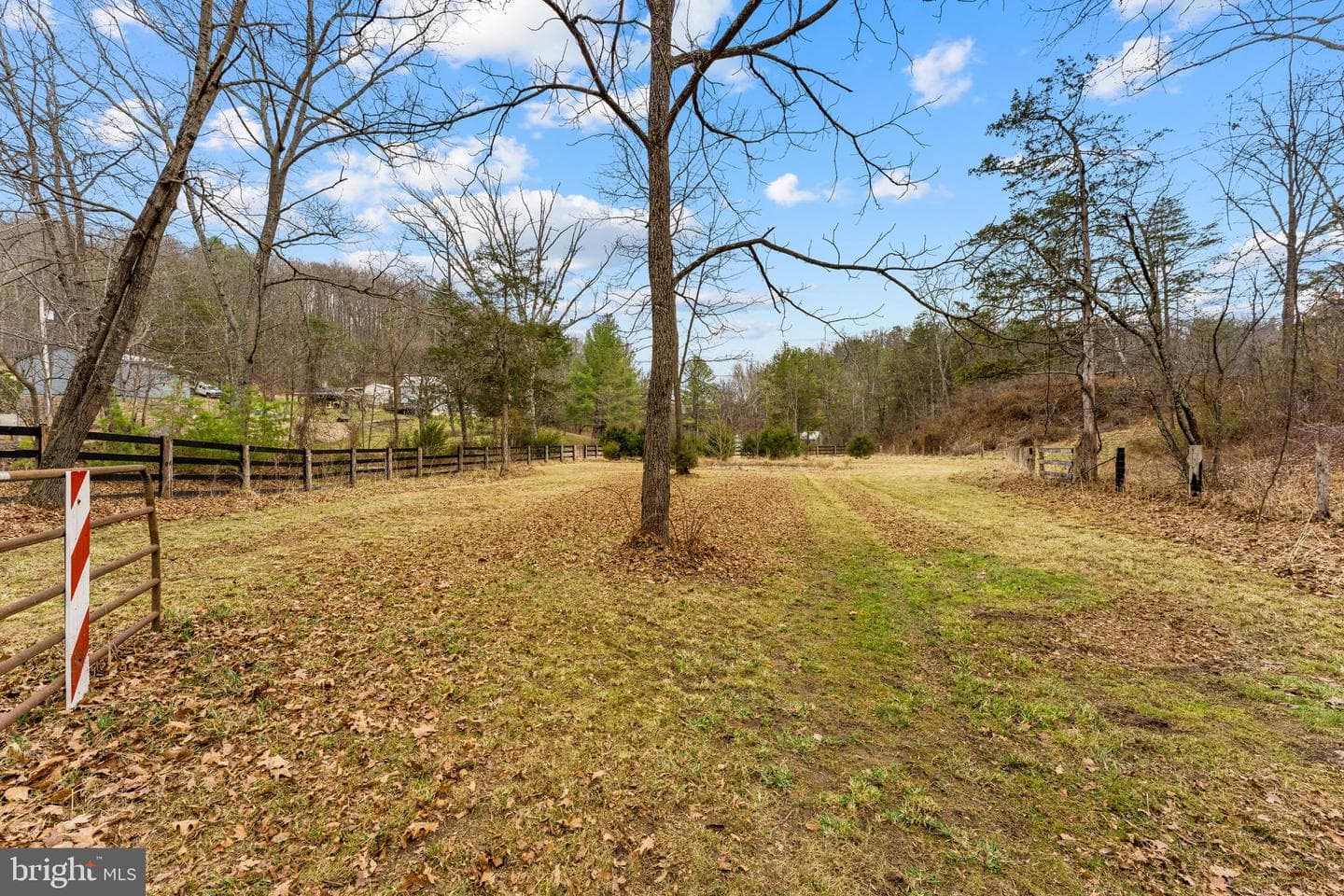 1537 Coal Mine Road photo 96