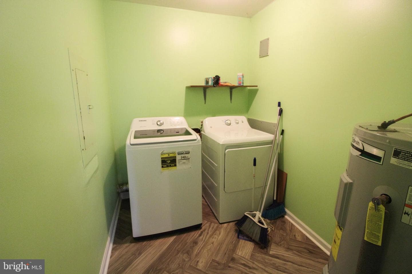 2212 Swartz Road photo 11