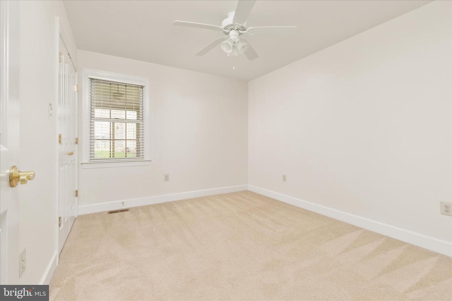 154 Daniel Court photo 18