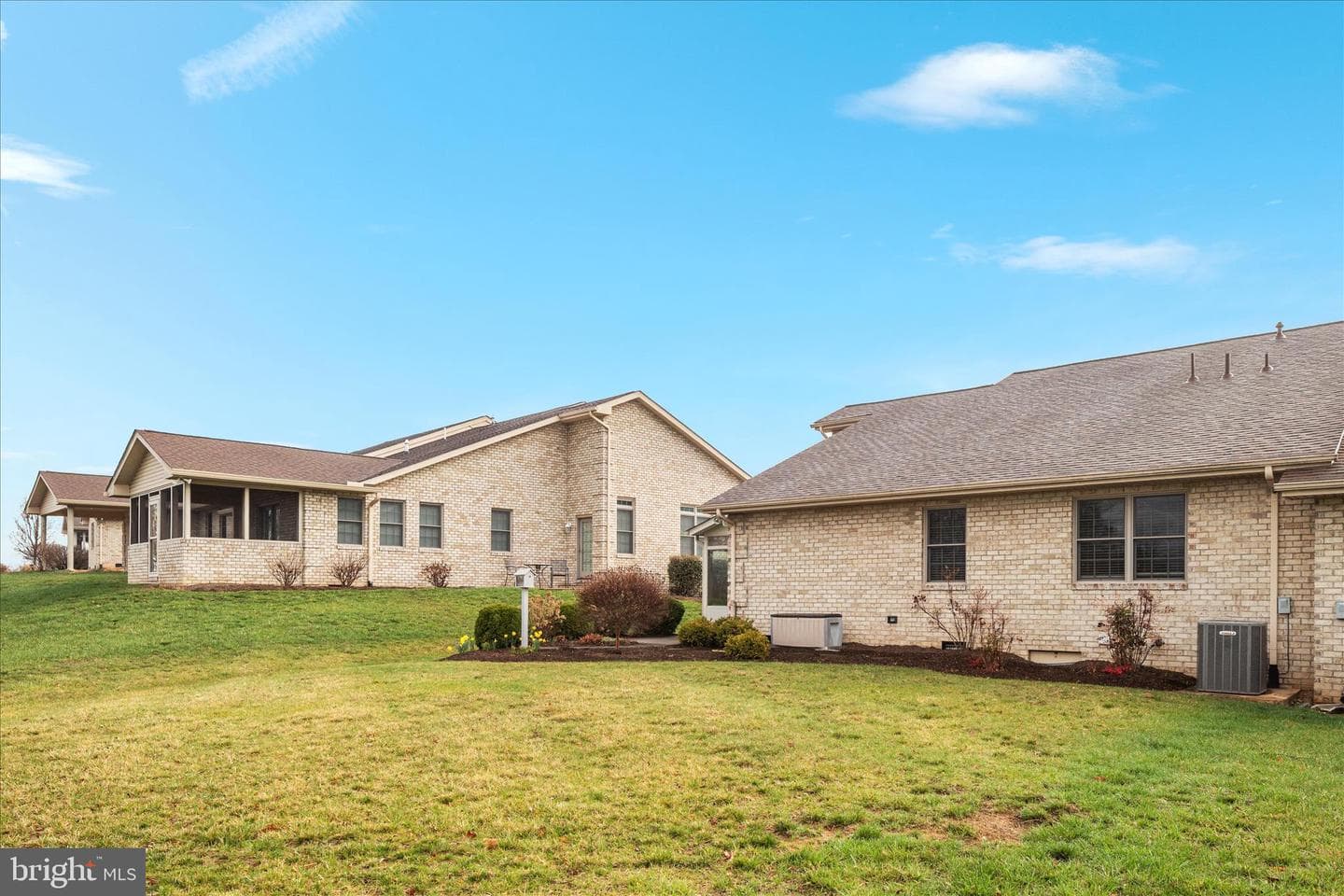 154 Daniel Court photo 29