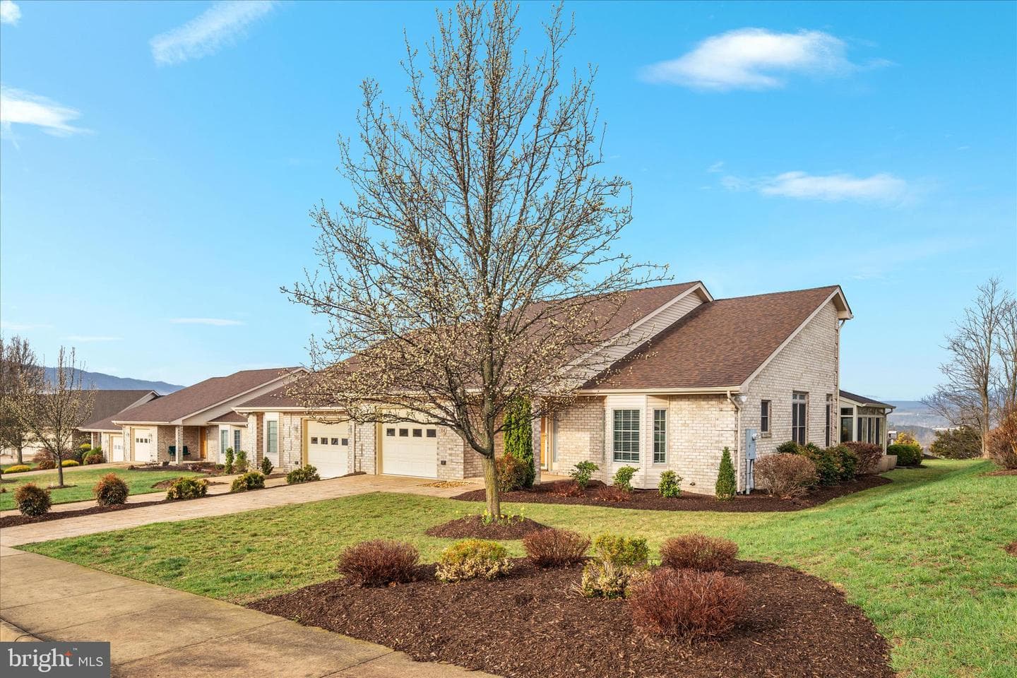 154 Daniel Court photo 32