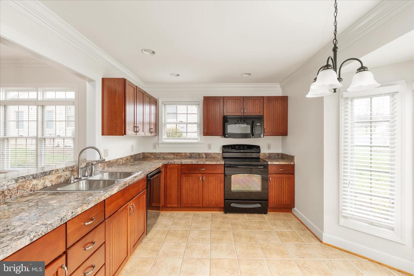 154 Daniel Court photo 5