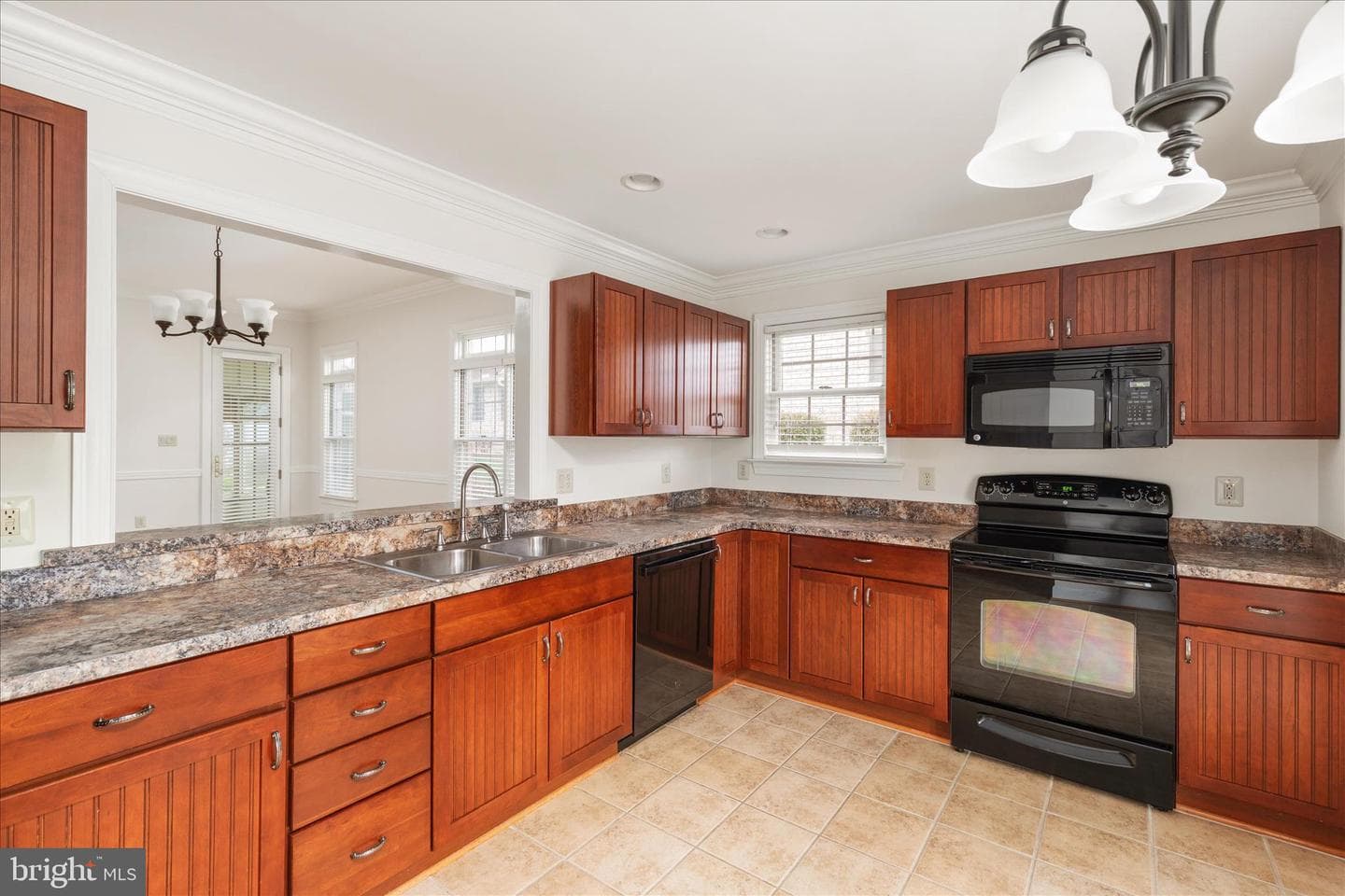 154 Daniel Court photo 6