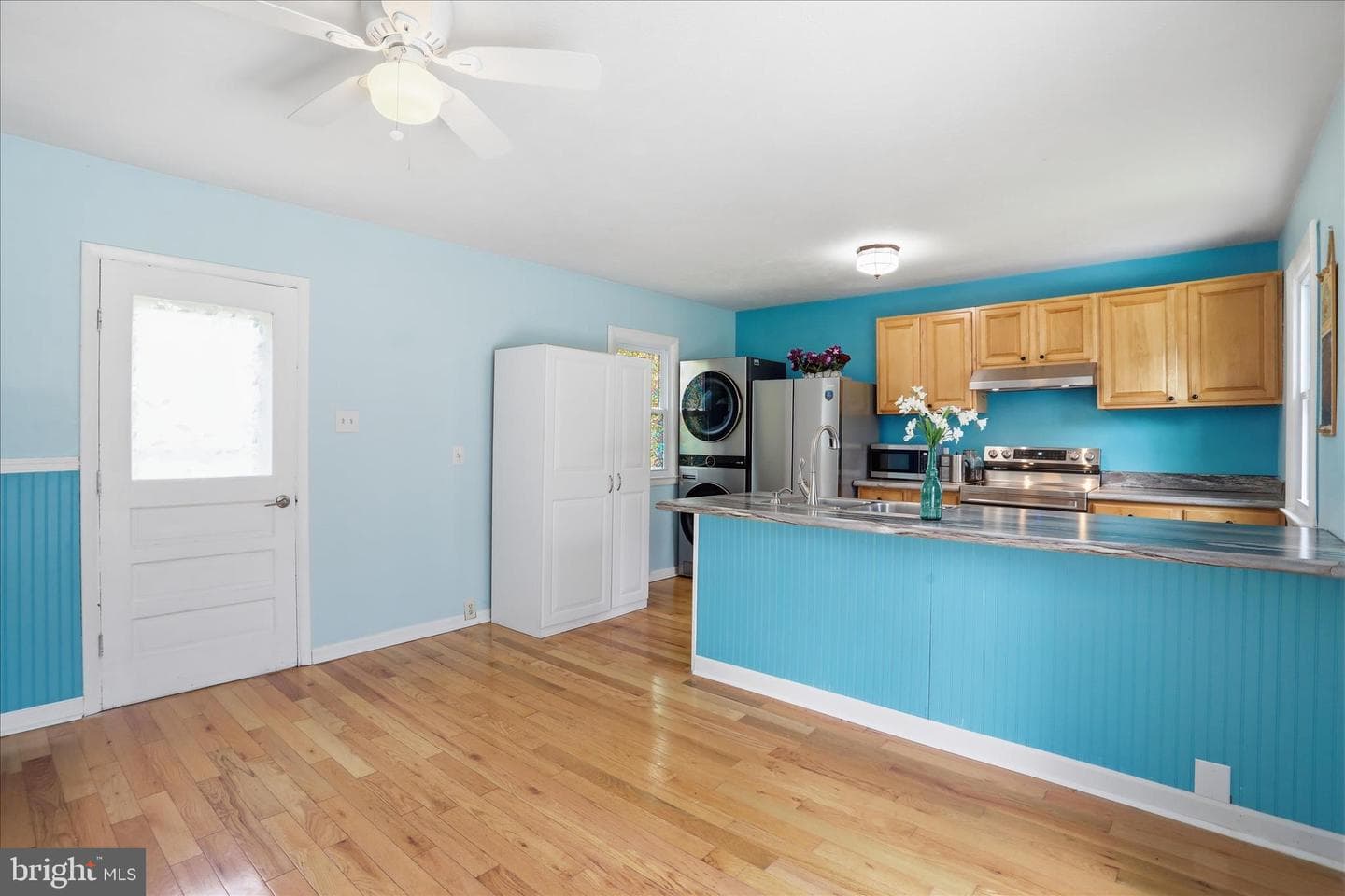 130 N High Street photo 10
