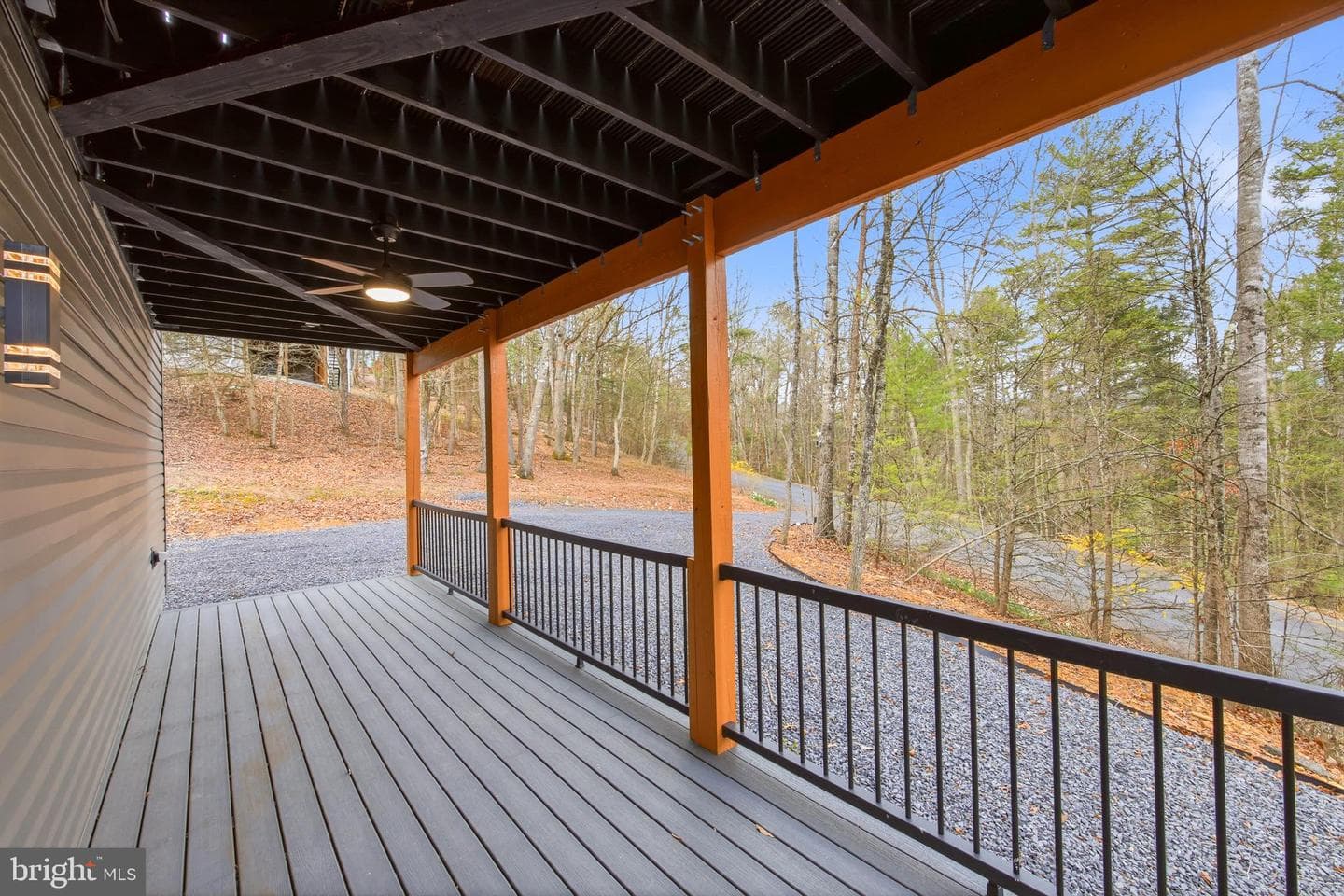 1034 Greenview photo 40