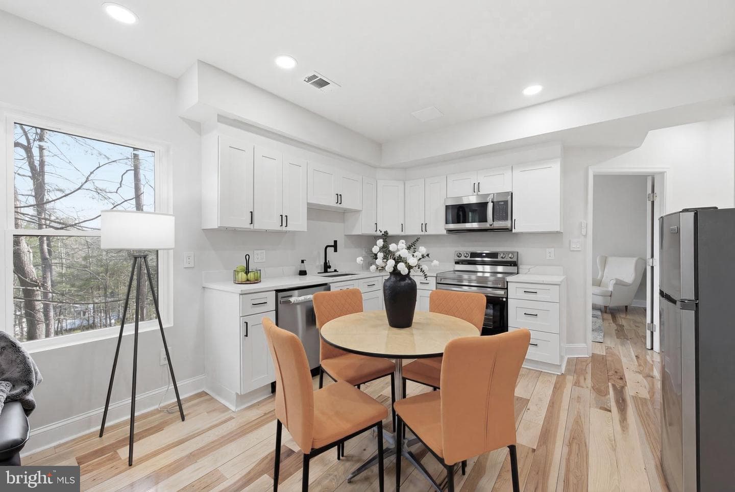 1034 Greenview photo 44