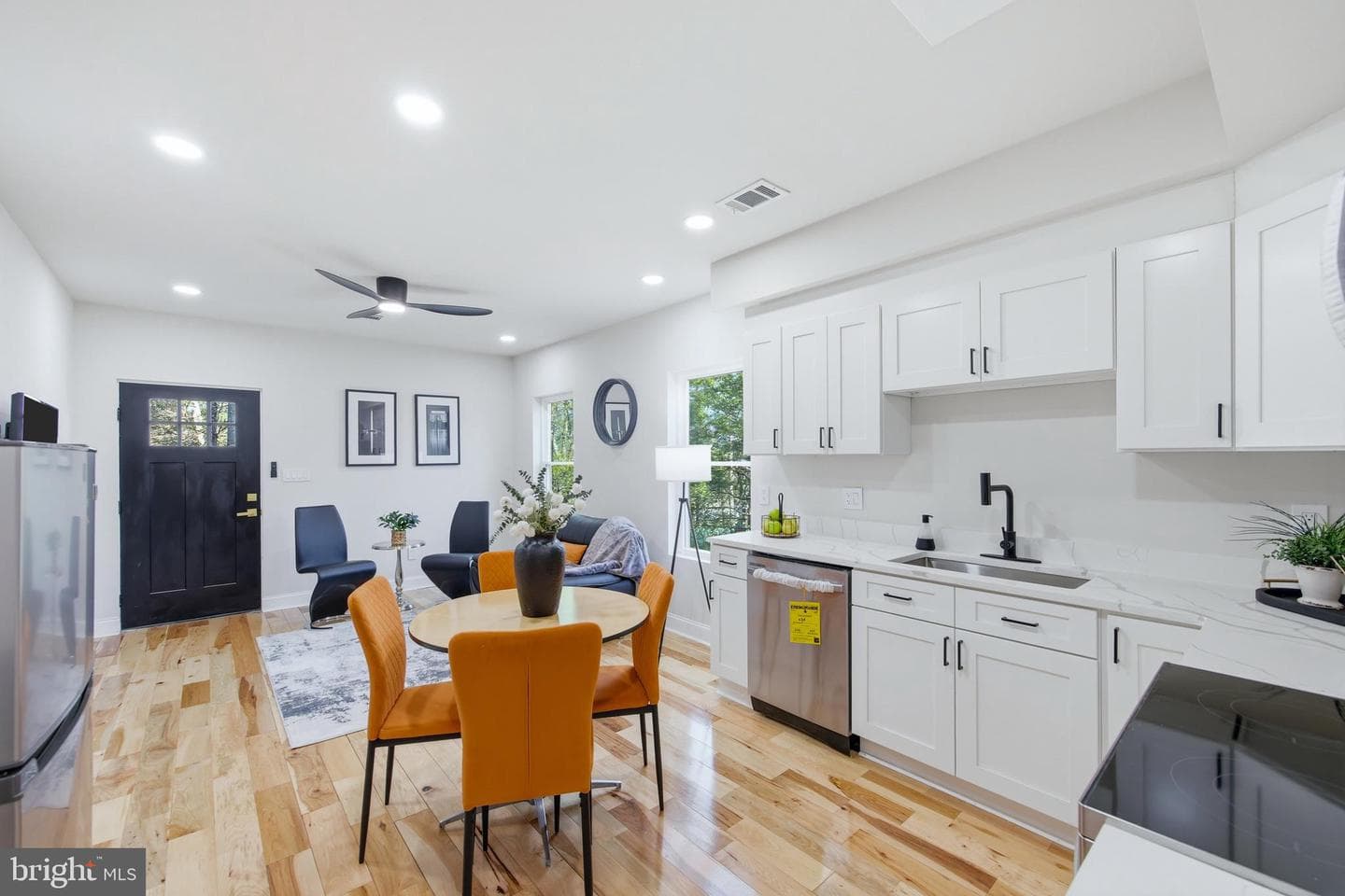 1034 Greenview photo 45