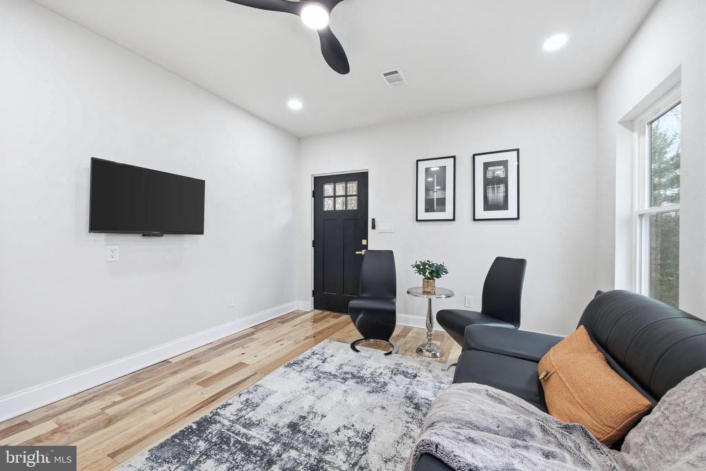 1034 Greenview photo 47