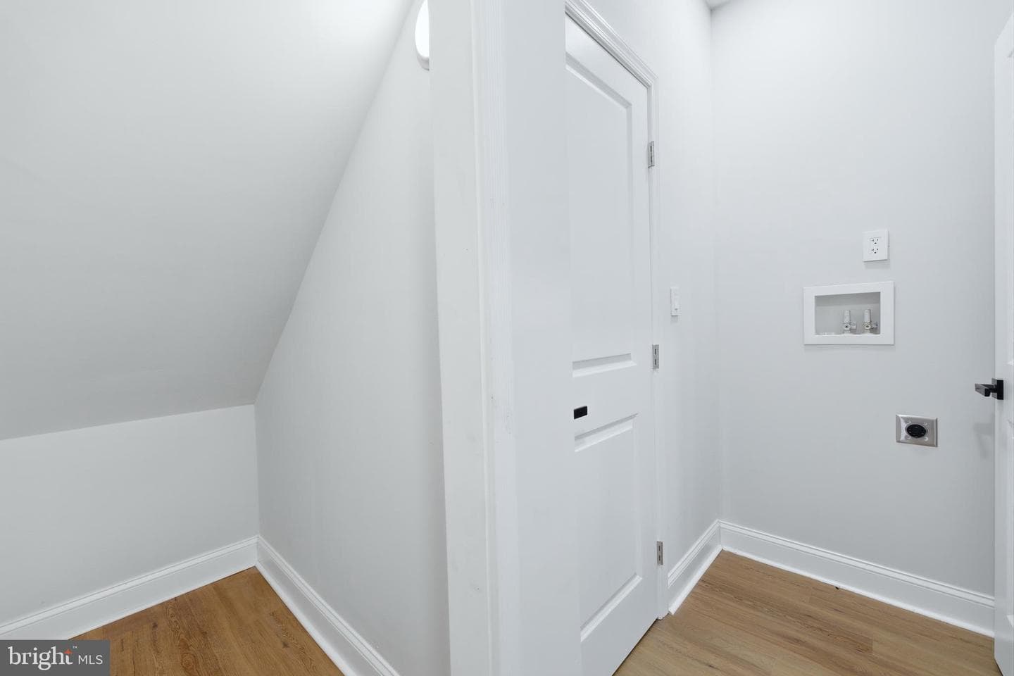 1034 Greenview photo 52