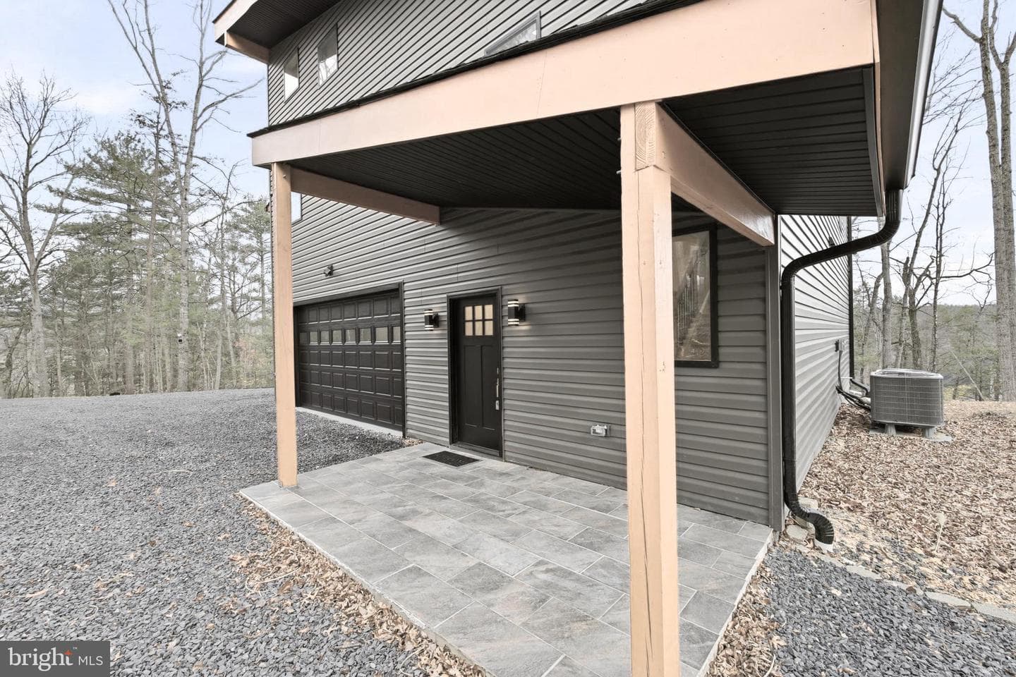 1034 Greenview photo 77