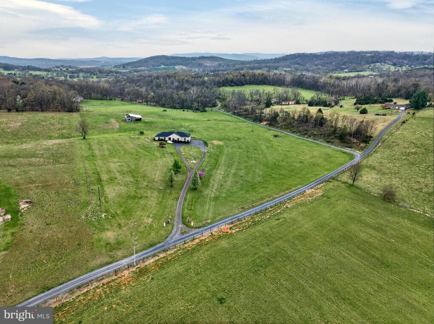 363 Davis Lane photo 13