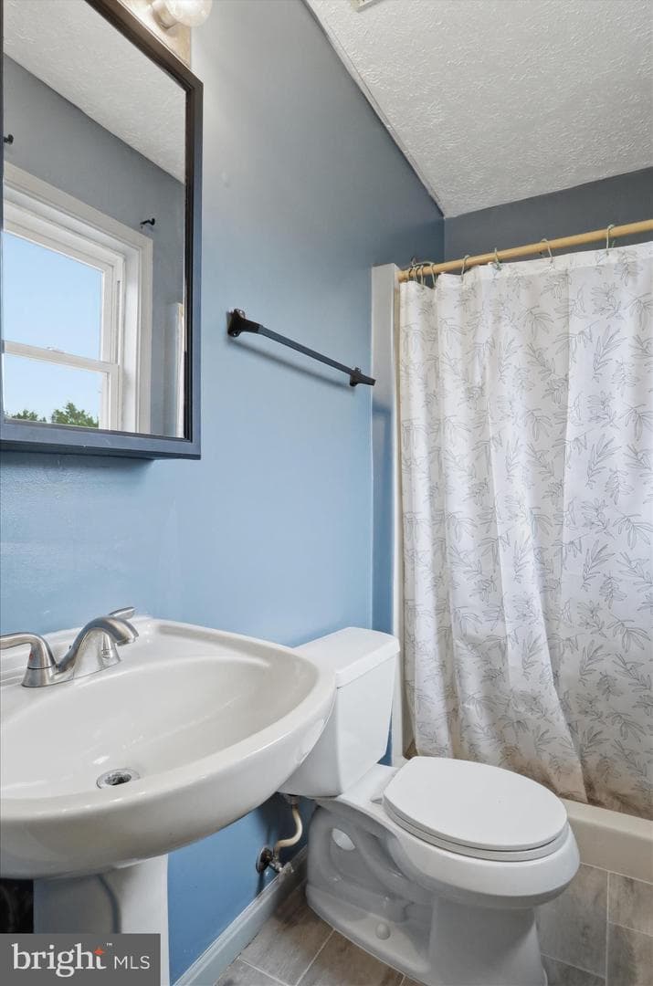 126 Greenleaf Road photo 19