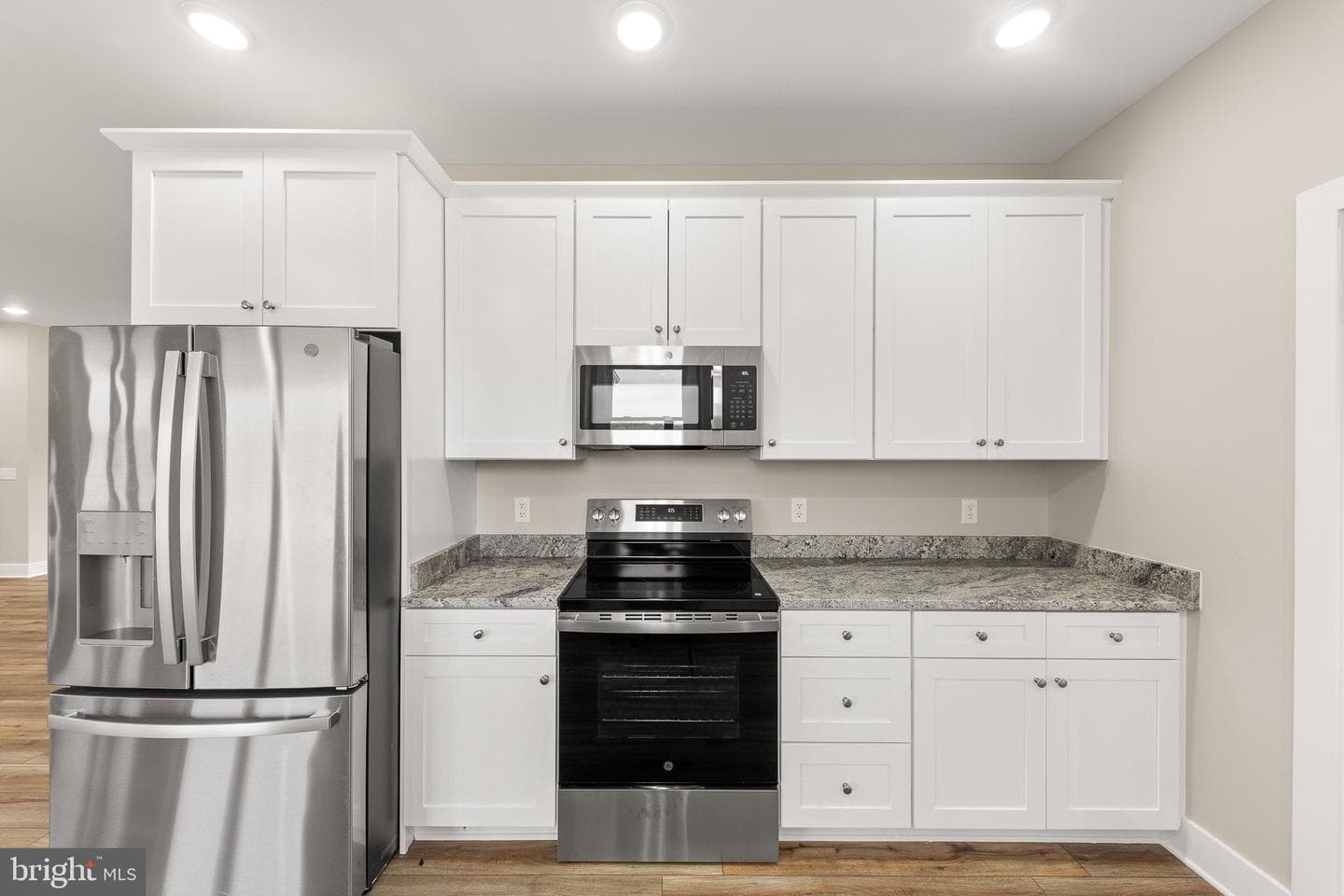 1611 Pleasant View photo 18