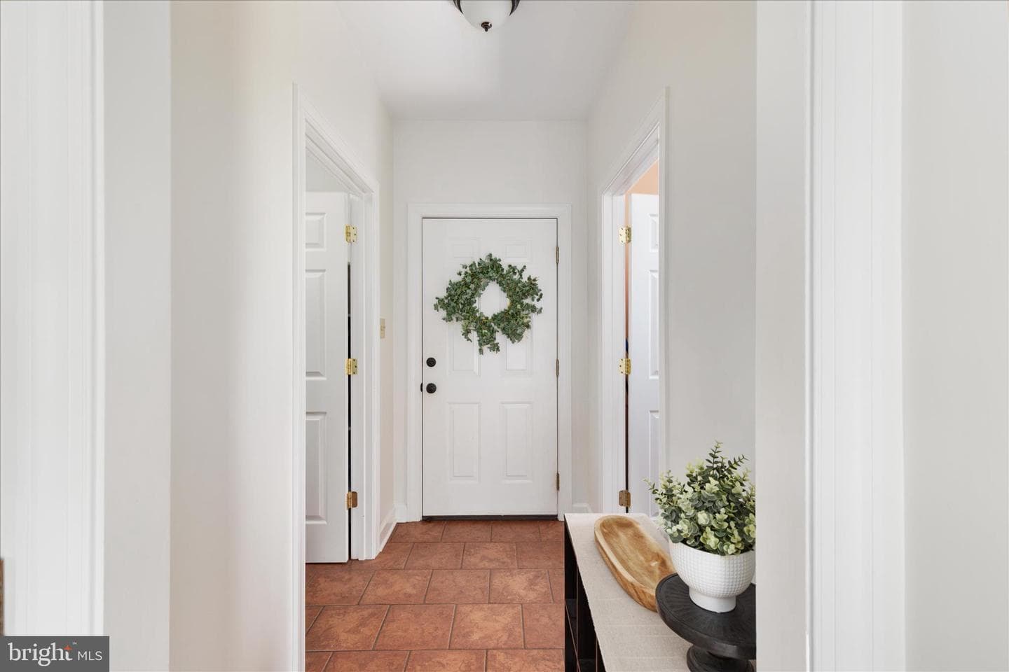 180 Holstein Lane photo 32