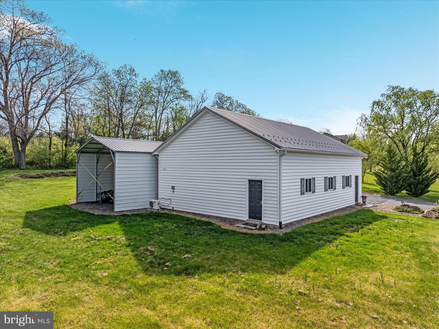 180 Holstein Lane photo 61