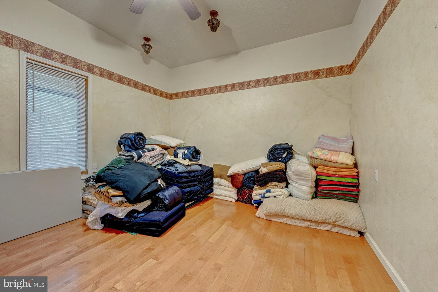 895 Fishers Road photo 35