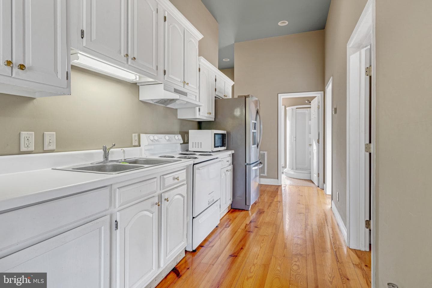 895 Fishers Road photo 44