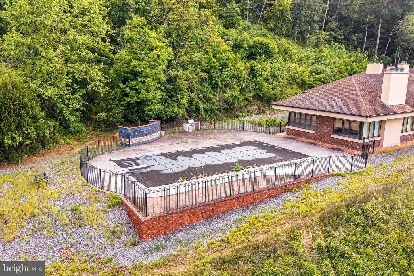 895 Fishers Road photo 67