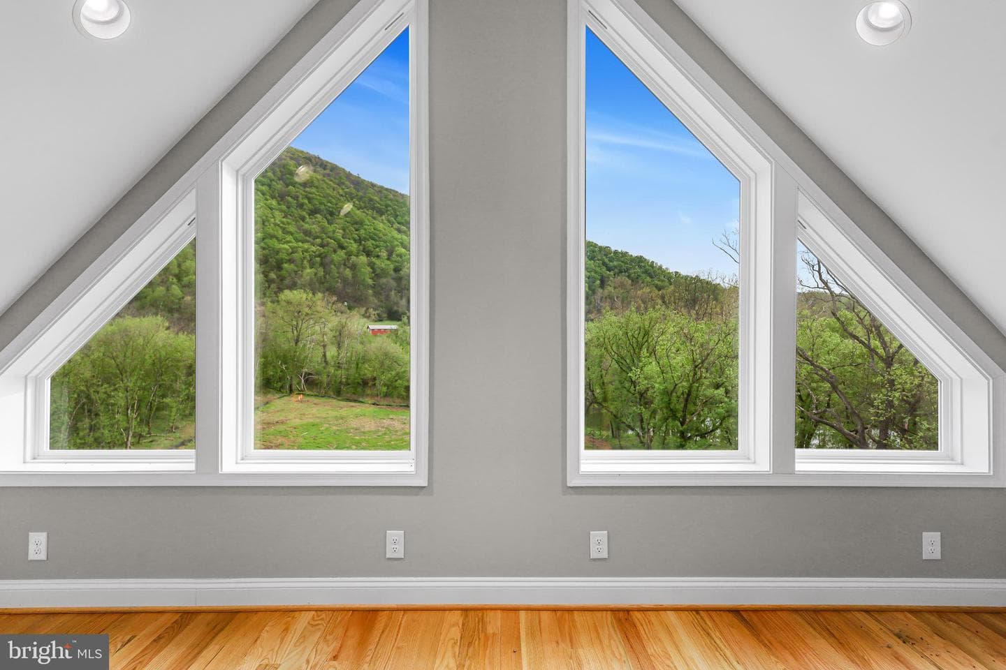 628 Black Bear Road photo 23