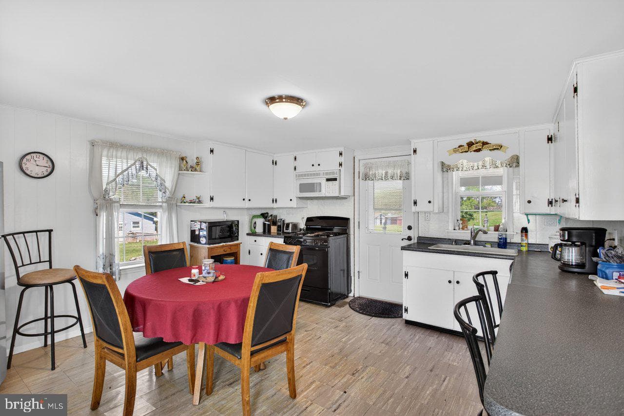 1751 Orchard Road photo 7