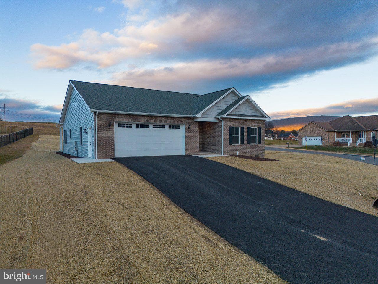 919 Clicks Lane photo 57