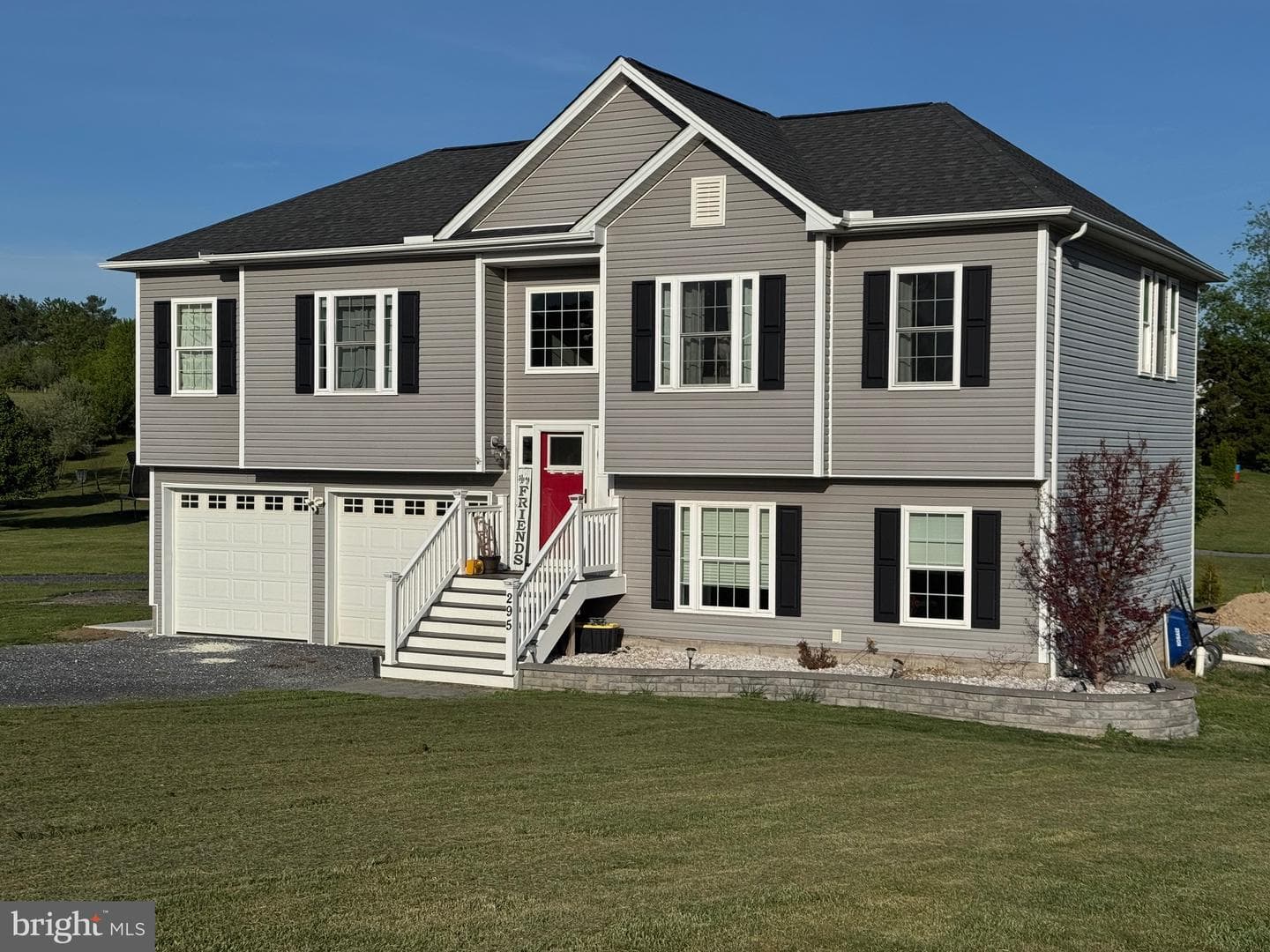 295 Sara Ann Avenue photo 38