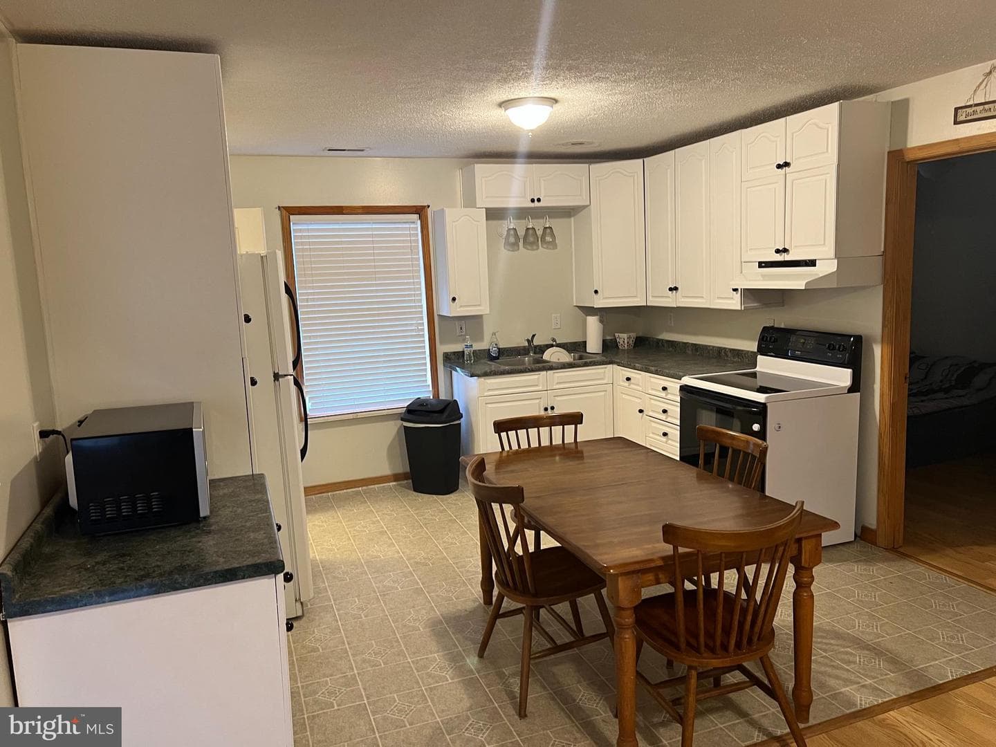 108 Homestead Lane photo 31