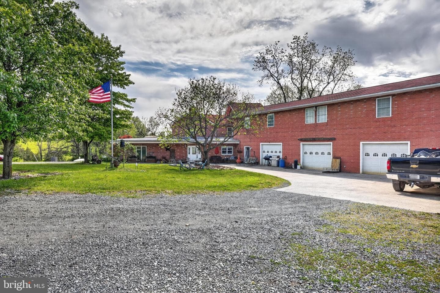 108 Homestead Lane photo 37