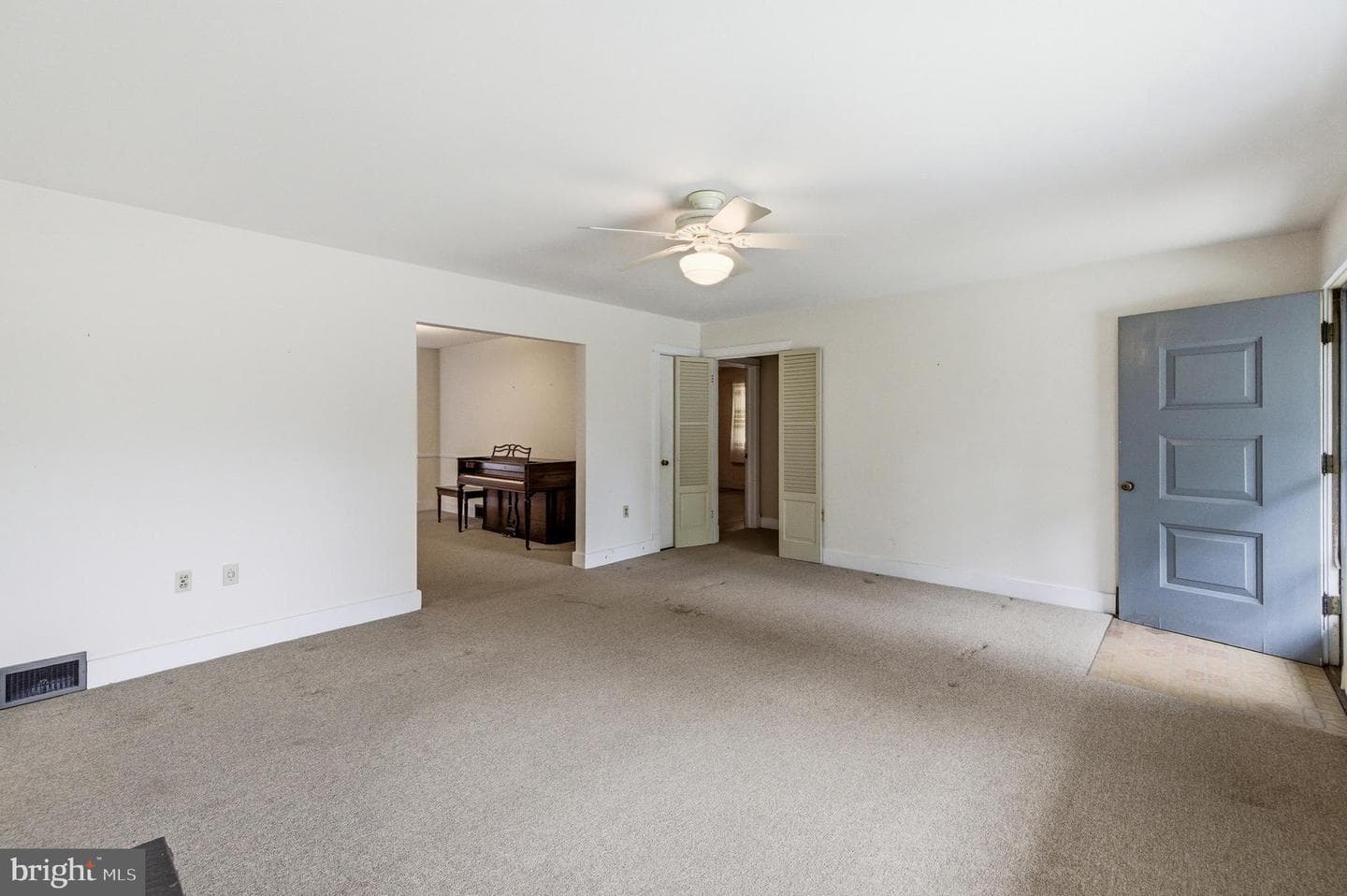 117 S Grove Avenue photo 18