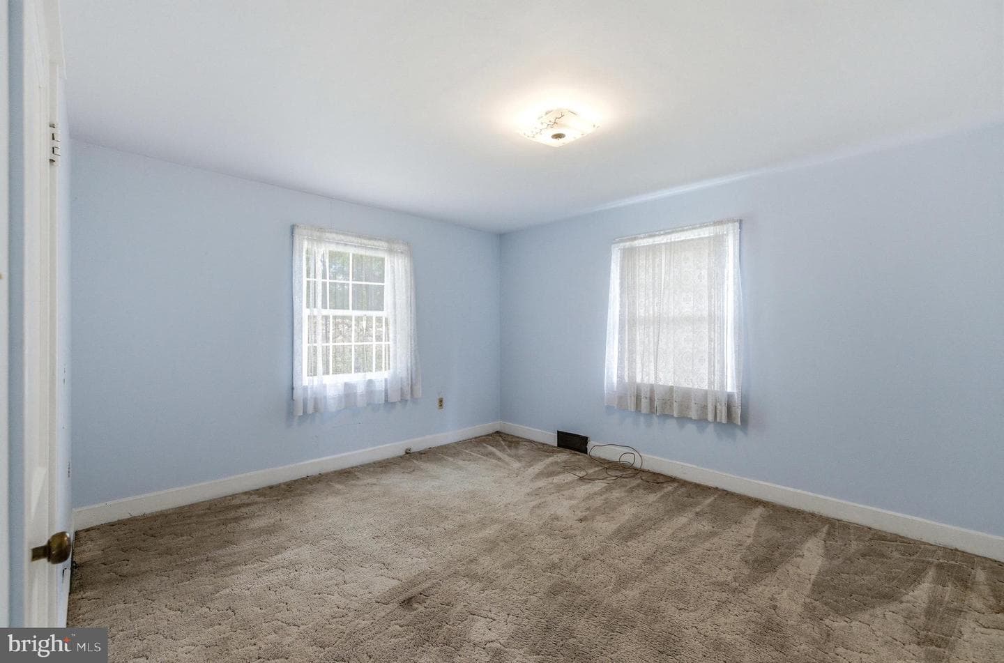 117 S Grove Avenue photo 21