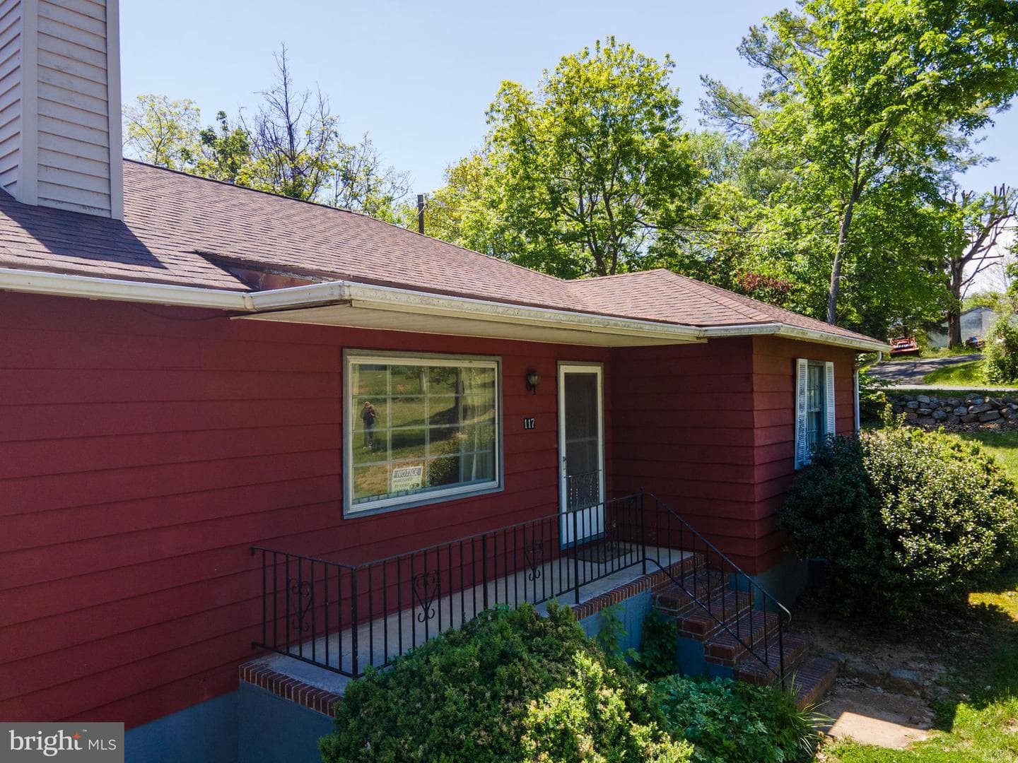 117 S Grove Avenue photo 40