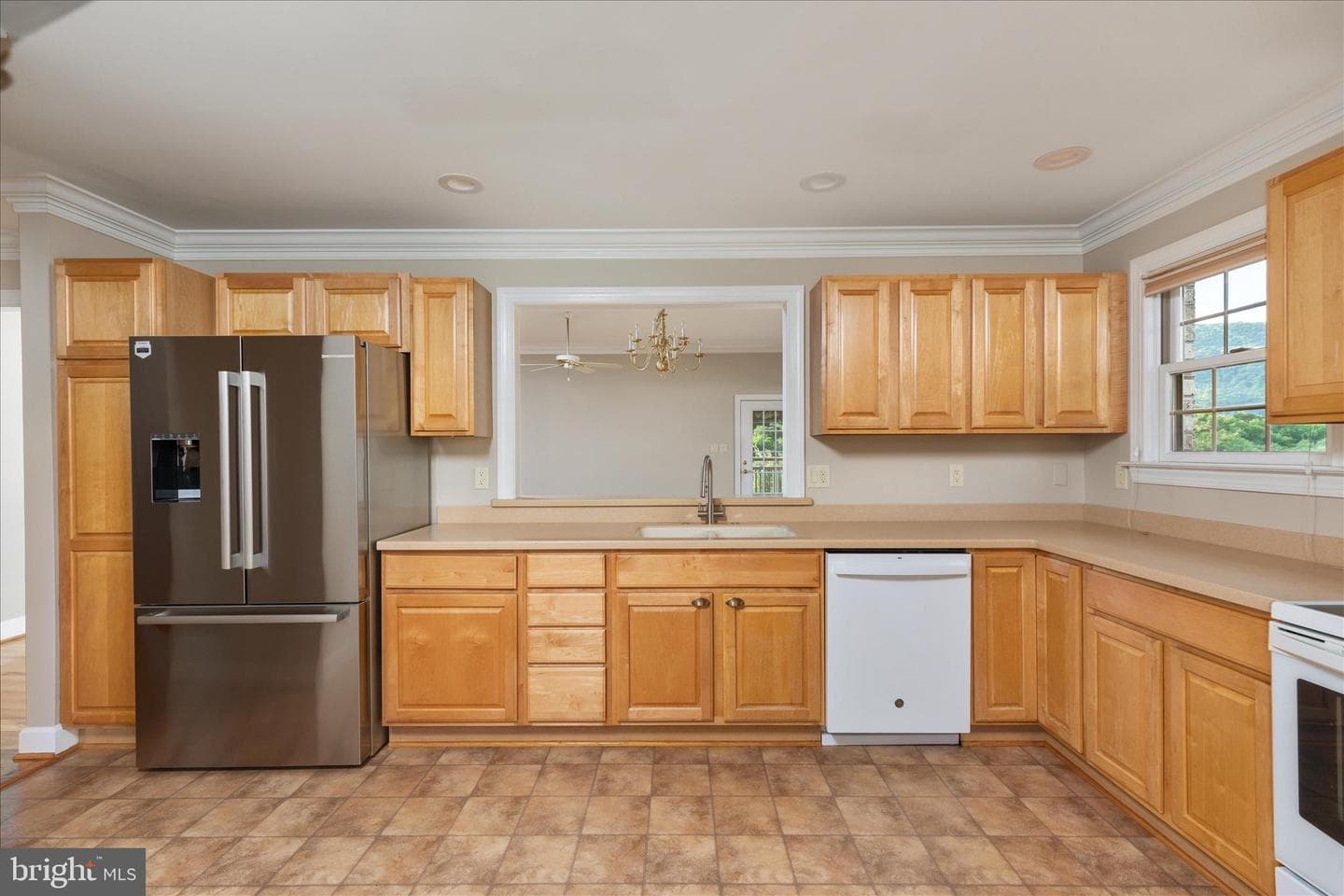 171 Daniel Court photo 4