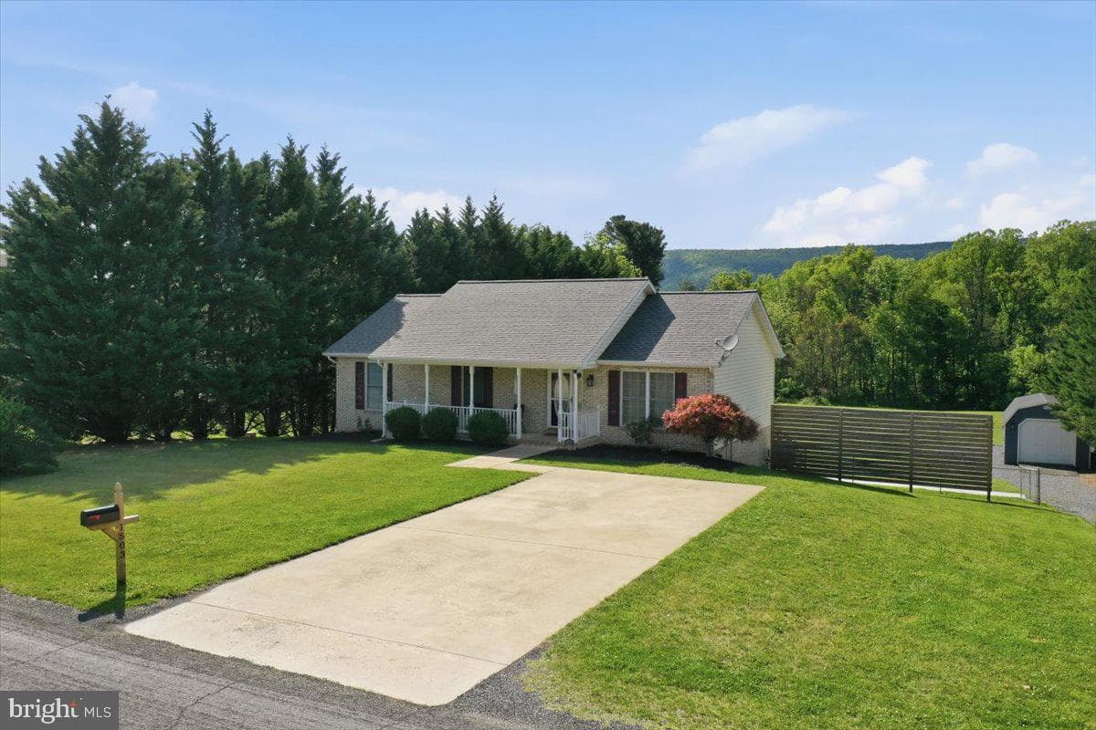 1503 Country Brook Road photo 6