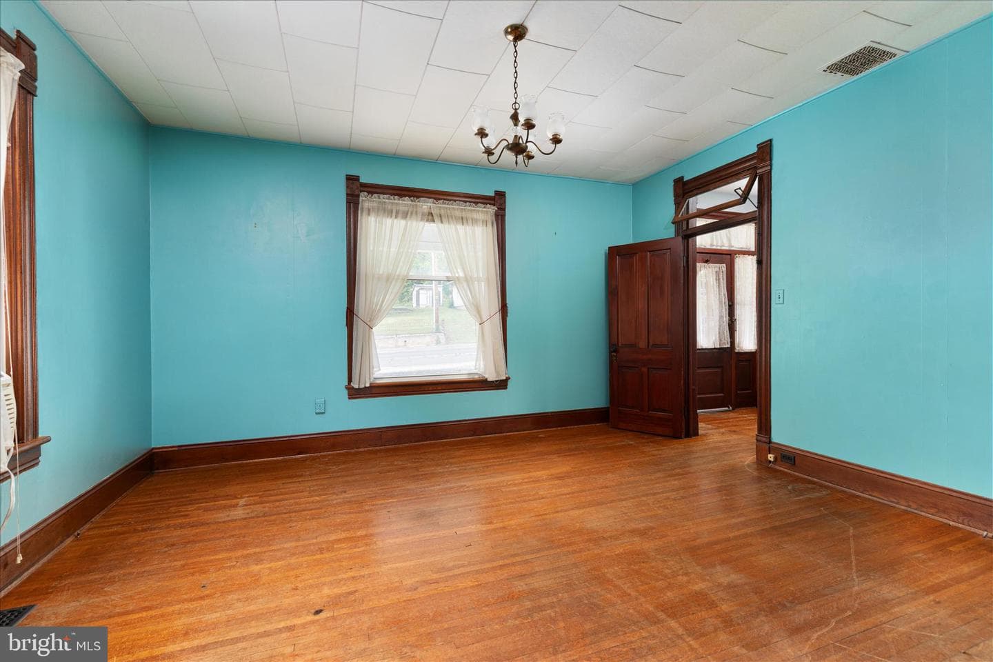3362 S Main Street photo 5
