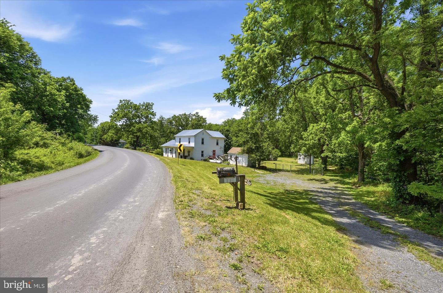 2391 Pine Woods Road photo 3