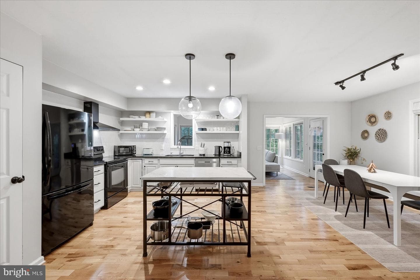 323 Palmer Road photo 17