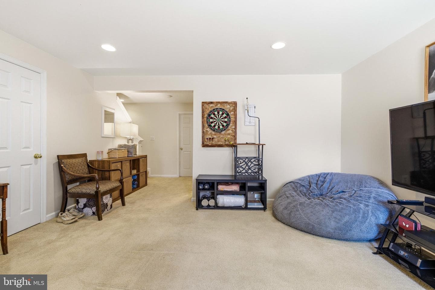412 Pendleton Lane photo 32