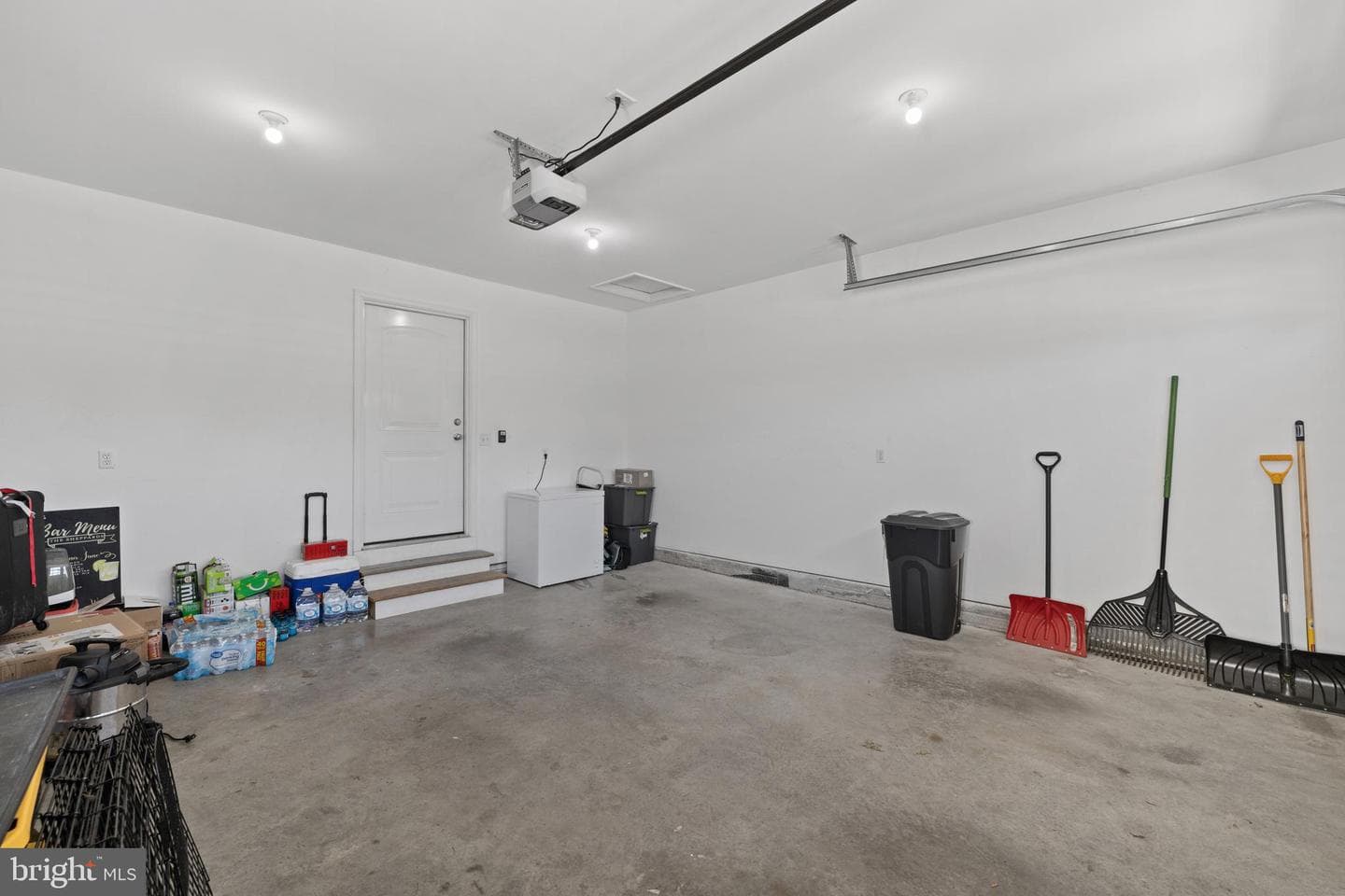 300 Stonewall Street photo 29